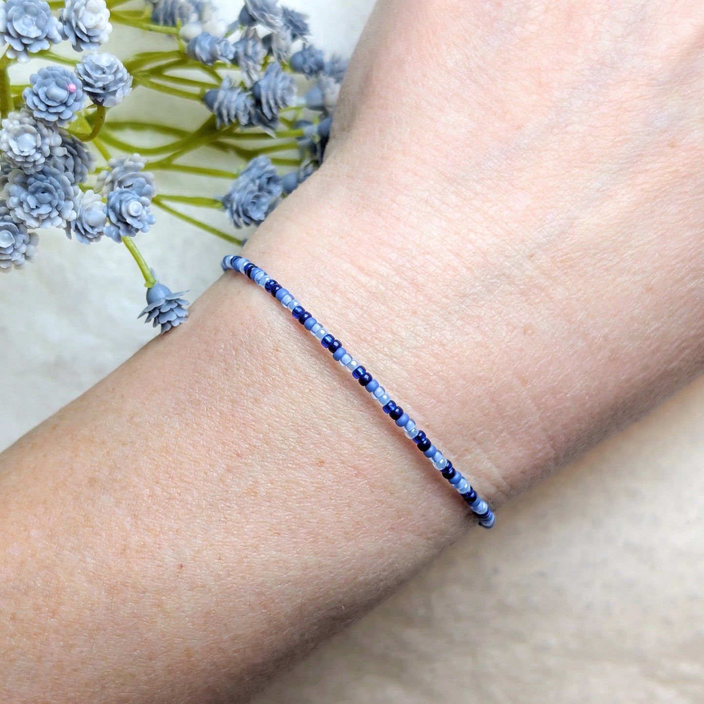 Dainty bracelet - blue pattern - creations by cherie