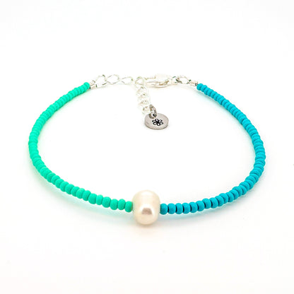 Dainty bracelet - single pearl green color block - creations by cherie